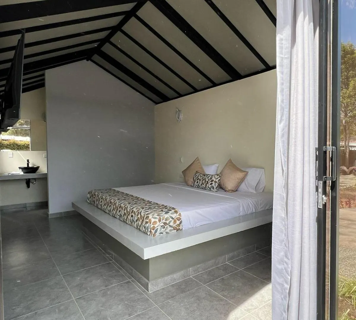 Star Hostal - Club De Tenis Rionegro Hotel