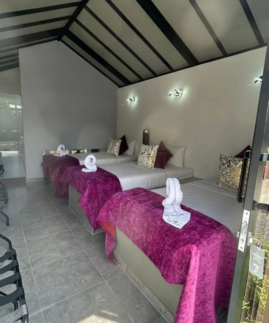 Hotel Star Hostal - Club De Tenis Rionegro